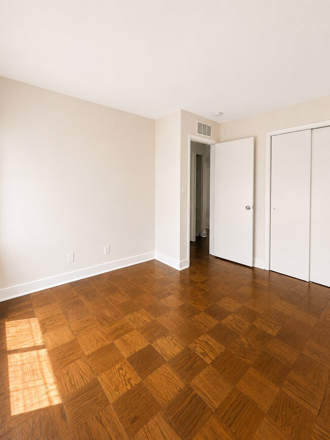 Building Photo - 10850 Green Mountain Cir