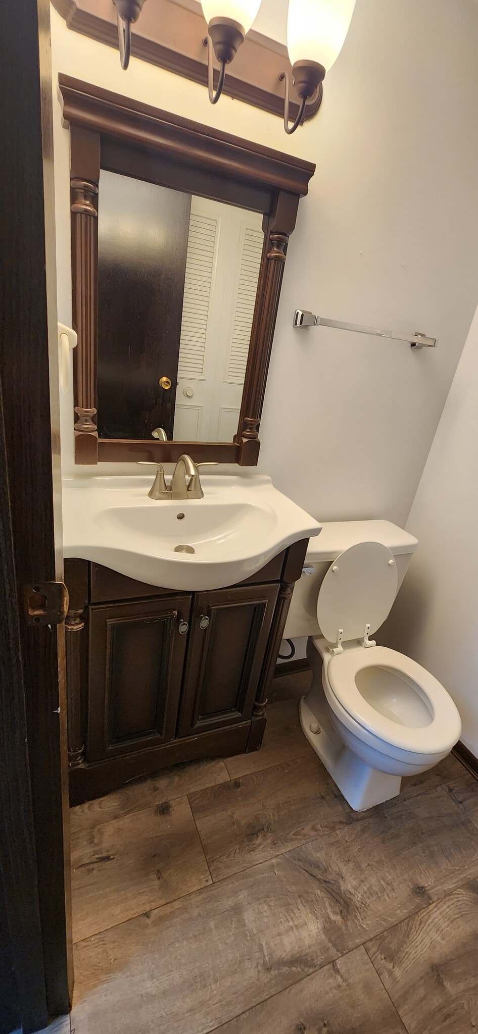 Building Photo - 322 Russet Way
