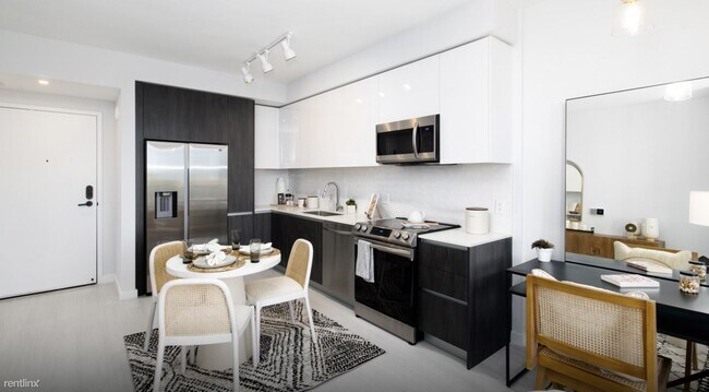 Building Photo - Studio, 1 bath Condo - 299 Bryan Rd BRAND ...