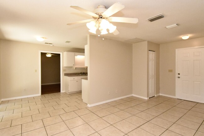 Building Photo - 3BR/2BA Corner Lot Home + BONUS ROOM – $17...