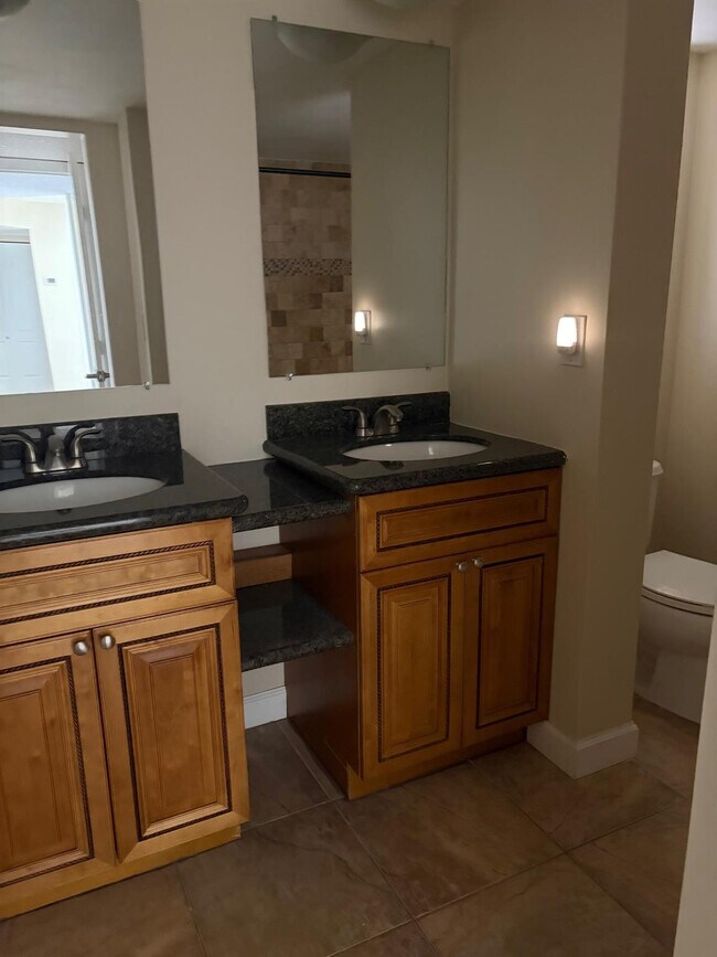 Building Photo - 3590 Blue Lake Dr