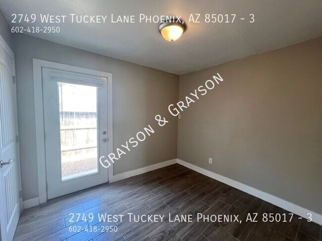 Building Photo - 2749 W Tuckey Ln