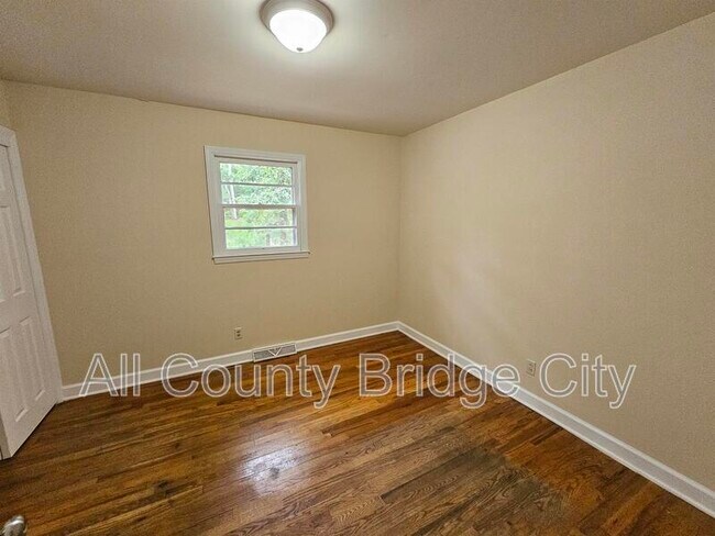 Building Photo - 112 Sunrise Ln