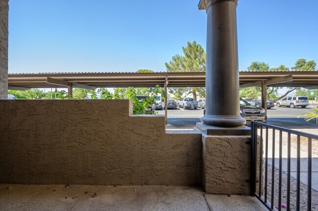 Building Photo - 5995 N 78th St