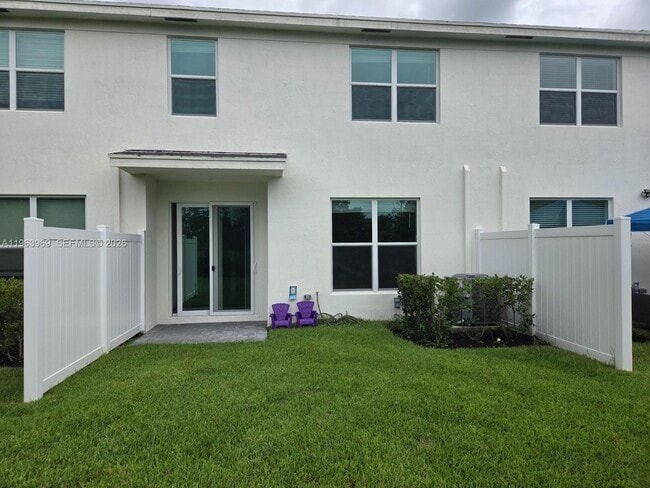 Building Photo - 4343 Hammock Grove Dr