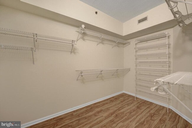 Building Photo - 6146 Main St