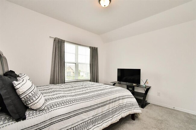Building Photo - 8922 Stanley Oak Dr