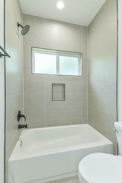 Building Photo - 5703 Balbo St