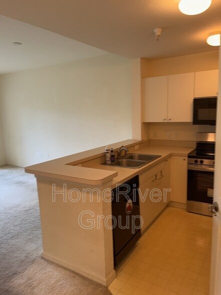 Building Photo - 4530 Botanical Pl Cir