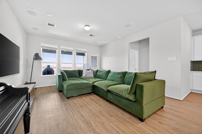 Building Photo - 22827 Xanthos St