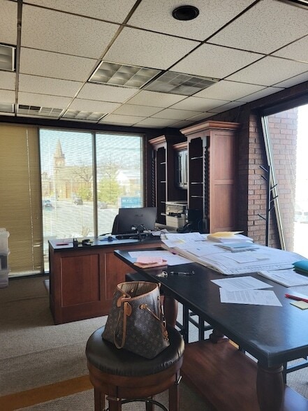 Building Photo - 7851 Ogden Ave