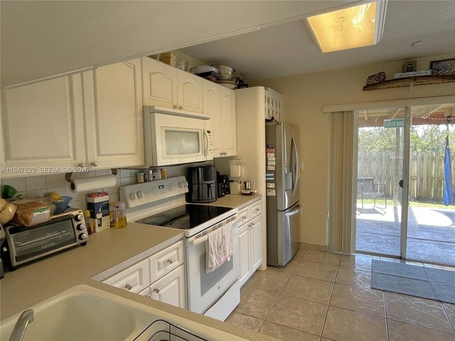 Building Photo - 9810 SW 222nd Terrace