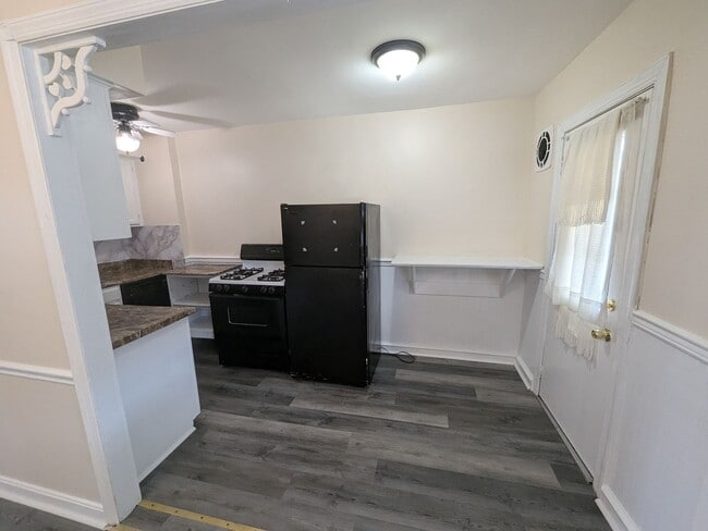 Building Photo - Updated Home - Northeast Philadelphia