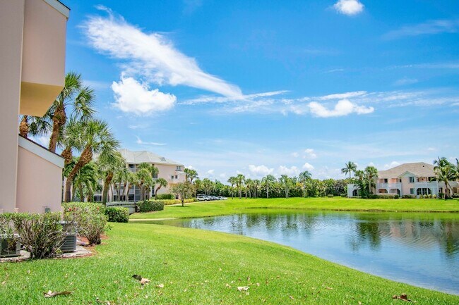 Building Photo - 353 S US Hwy 1