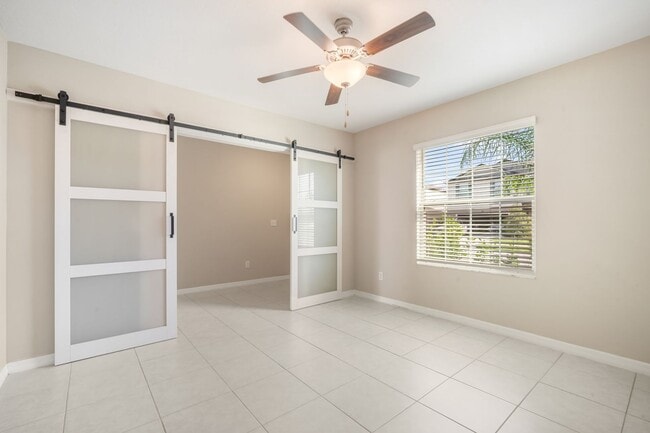 Building Photo - Newer Construction Rental with Open Layout...