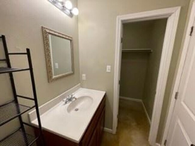 Building Photo - 45129 Durbin Rd