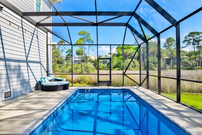 Building Photo - 16262 Tarpon Dr