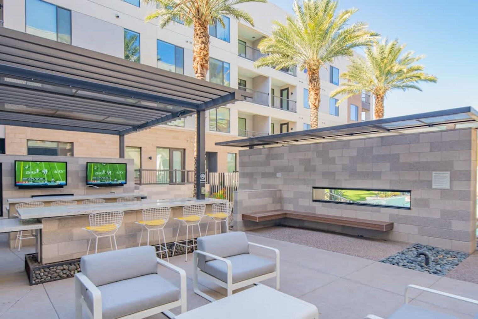 Building Photo - 701 W Rio Salado Pkwy