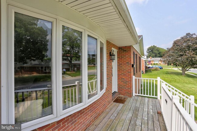 Building Photo - 513 Oak Grove Rd