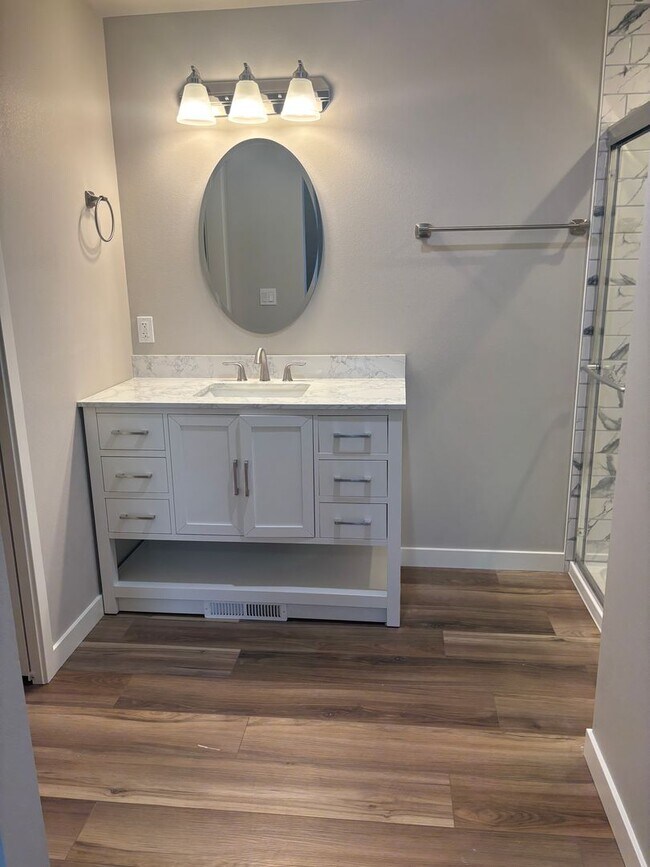 Building Photo - Beautifully Remodeled Single-Level House in North Newberg