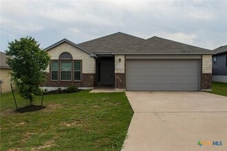 Building Photo - 2305 Vicksburg Ln