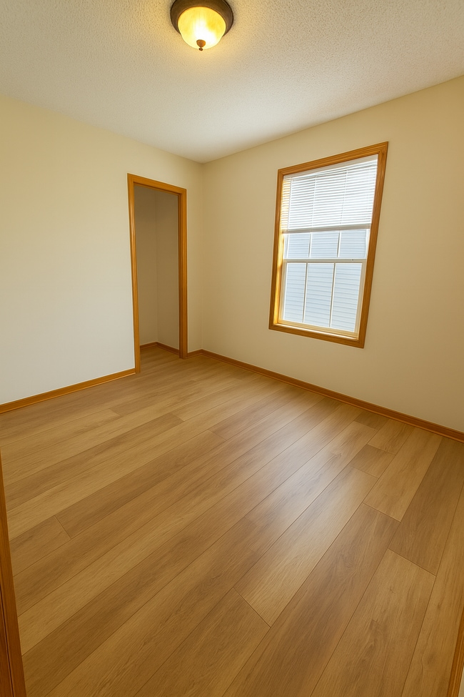 Building Photo - 7354 Windsor Dr N