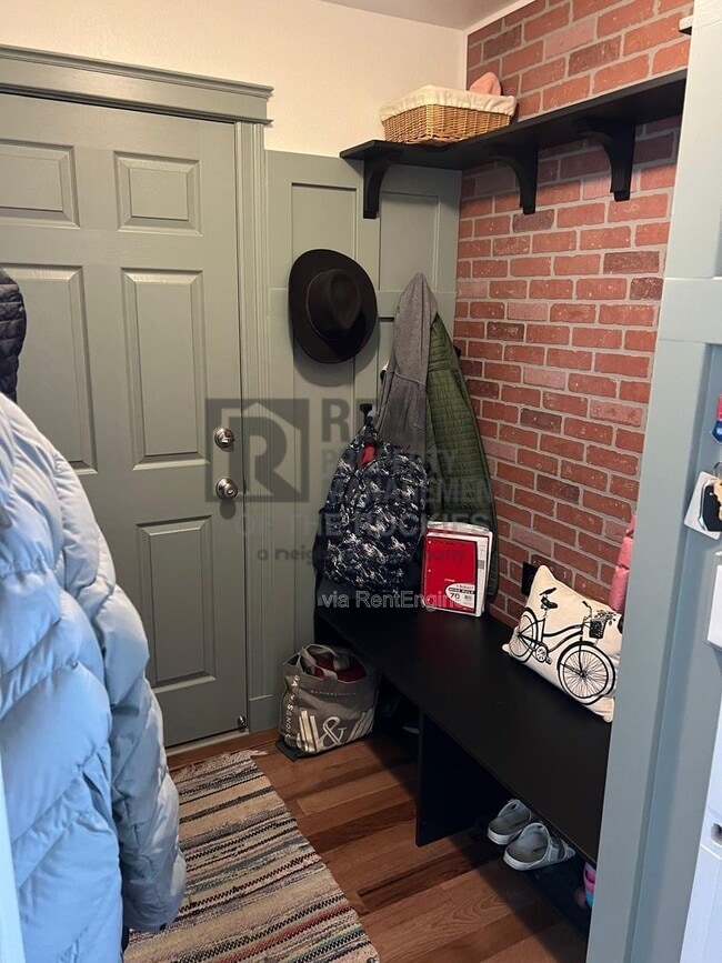 Building Photo - 2262 Muir Ln