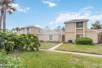 Building Photo - 1480 Sheafe Ave NE