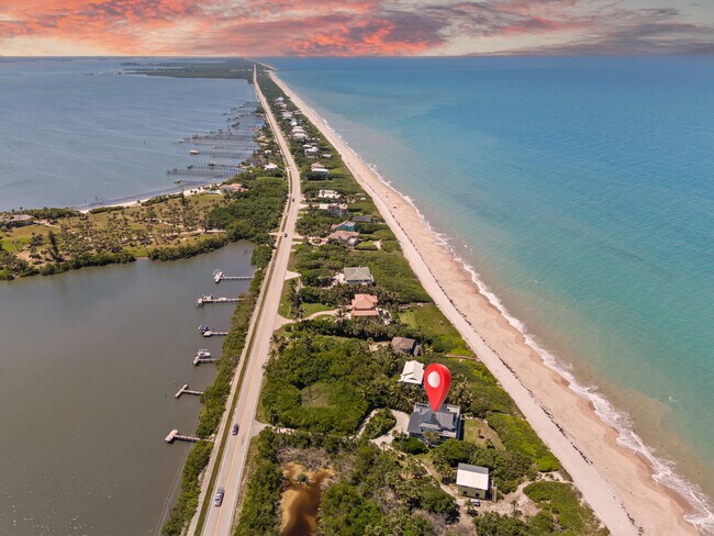 Building Photo - 12376 Jimmy Buffett Mem Hwy