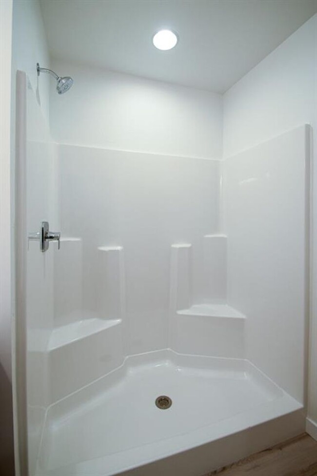 Building Photo - New South Hills Duplex Stunner!