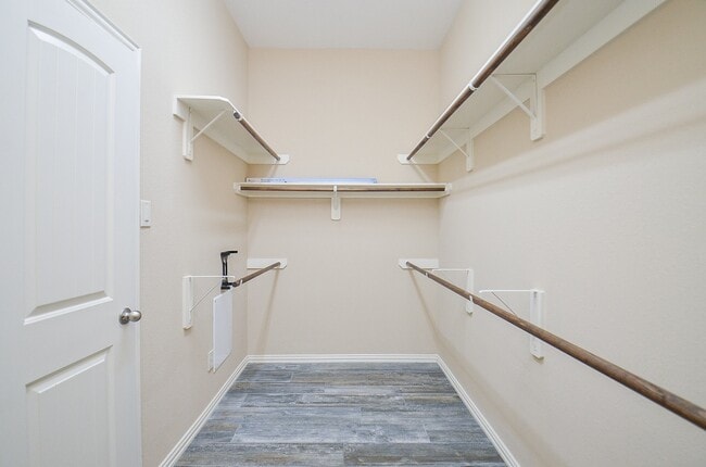 Building Photo - 17902 Logans Pine Dr