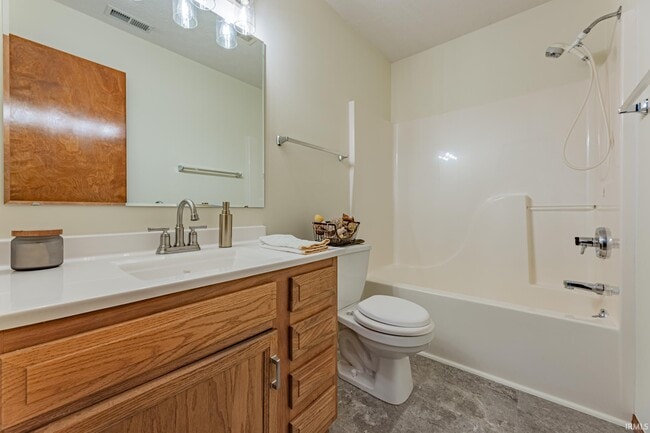 Building Photo - 3900 Deer Trail