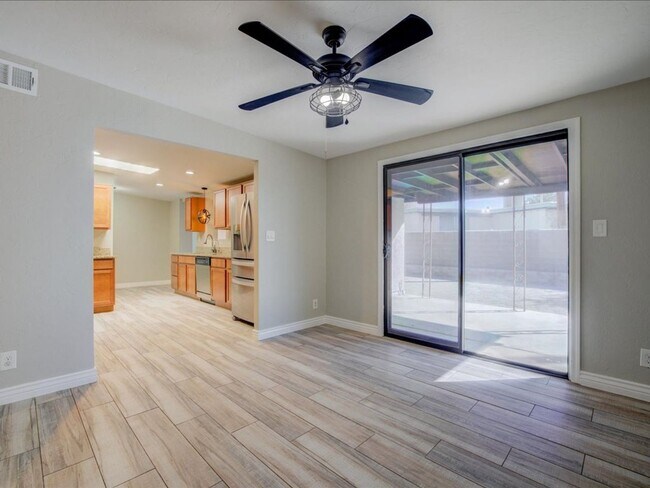 Building Photo - Spacious 4-Bedroom, 2-Bath Home with Extended Driveway & Large Backyard