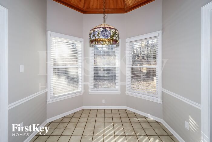 Building Photo - 2255 Hickory Path Dr
