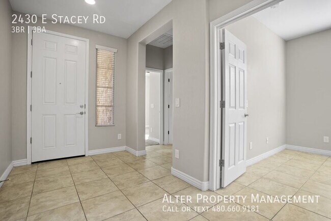 Building Photo - 2430 E Stacey Rd