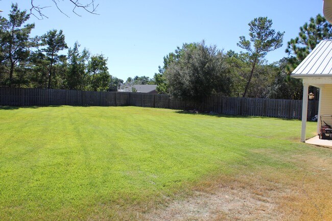 Building Photo - 8617 Olivera St