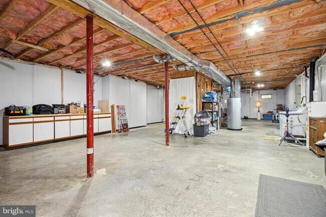 Building Photo - 8633 Winding Way