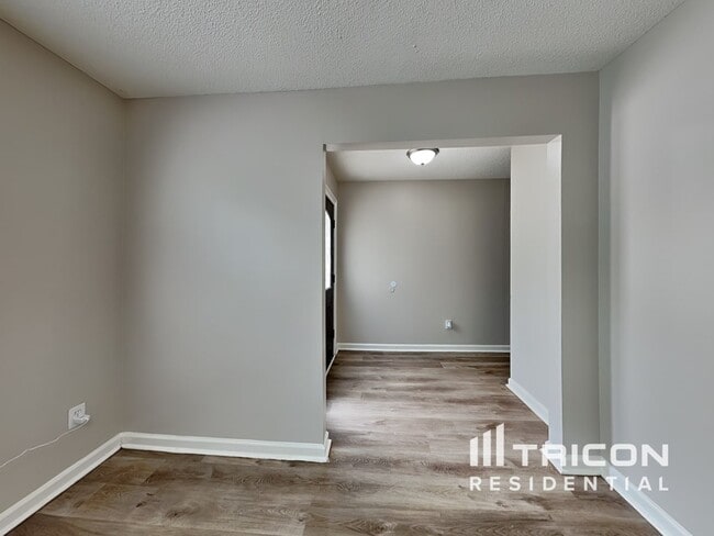Building Photo - 2121 Serenity Dr NW