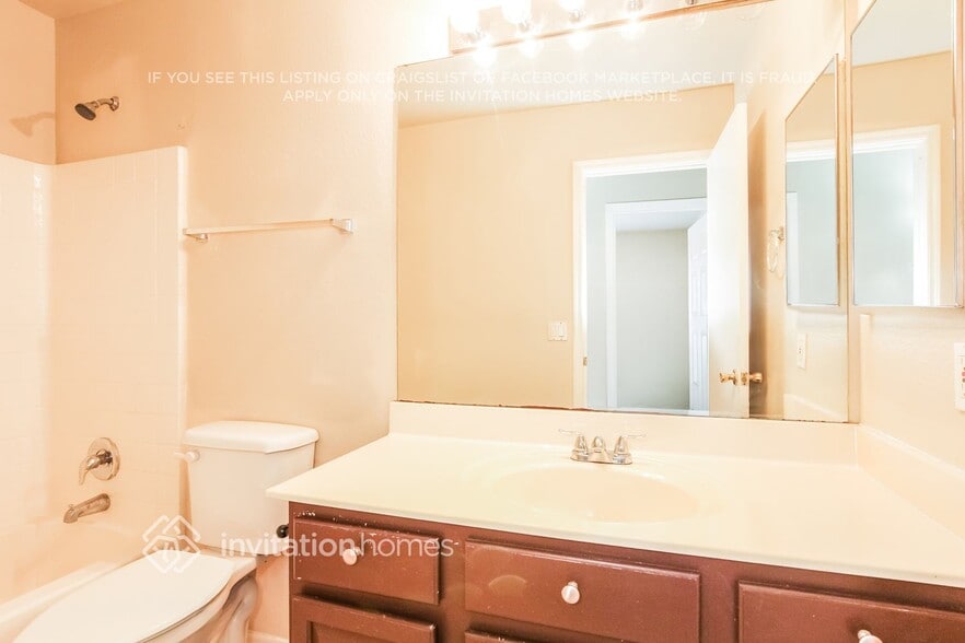 Building Photo - 2046 N 90th Ln
