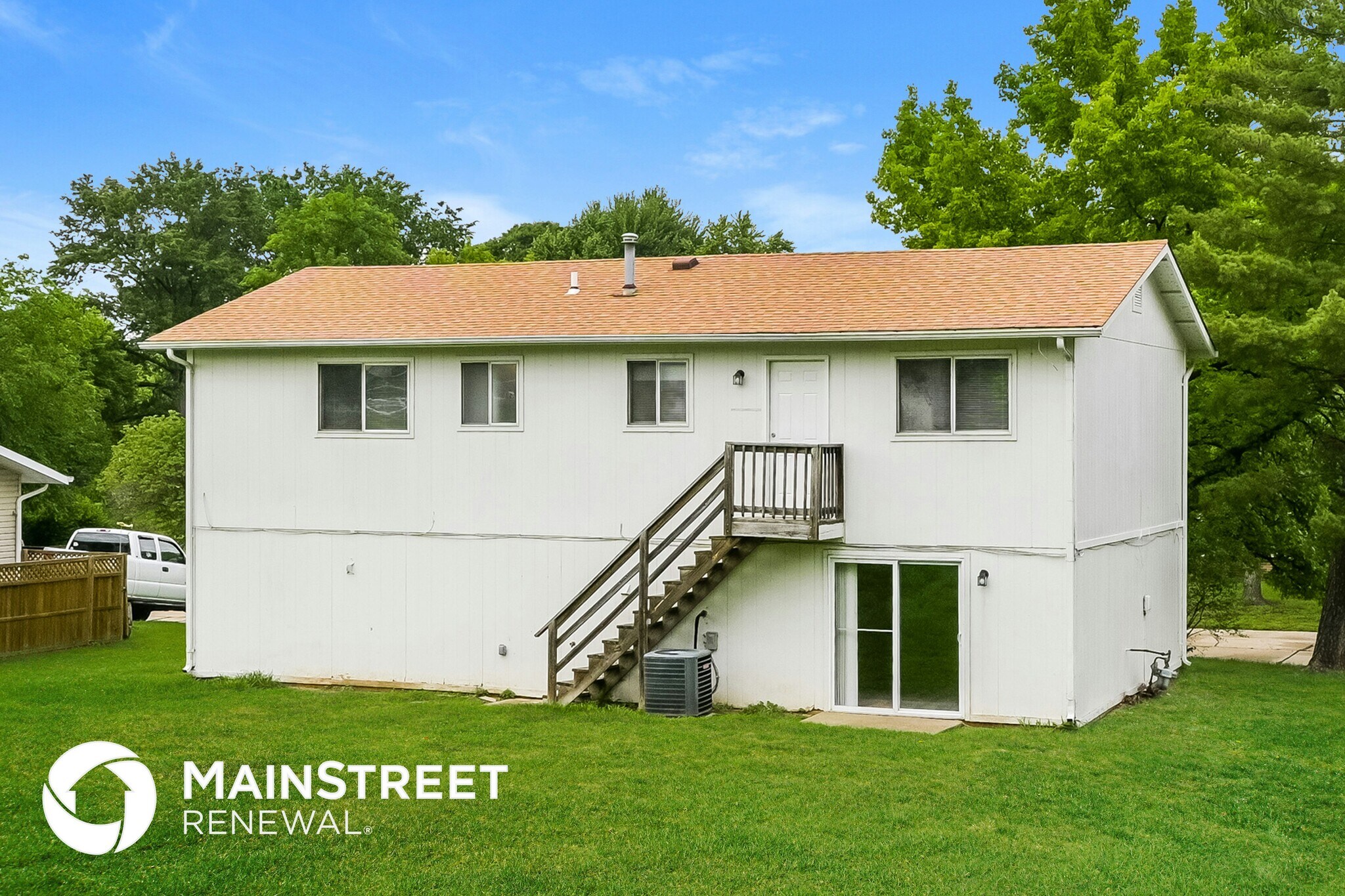 Building Photo - 3854 Jeff Dr