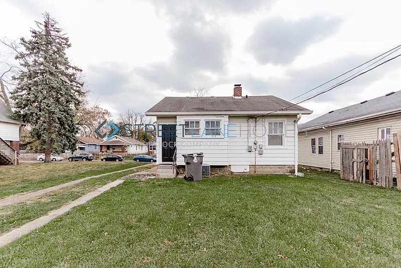 Building Photo - 1412 E Bradbury Ave