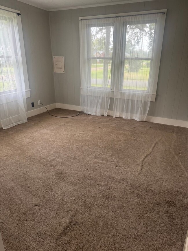 Building Photo - Charming 2 Bedroom 1 Bath In Boyce!