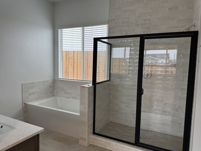 Building Photo - 7419 Castle Dr