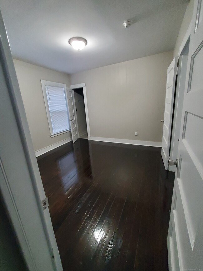 Building Photo - 432 Dixwell Ave