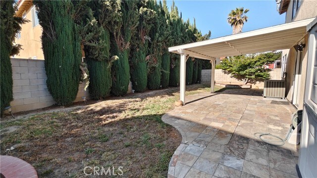 Building Photo - 19143 Singingwood Dr