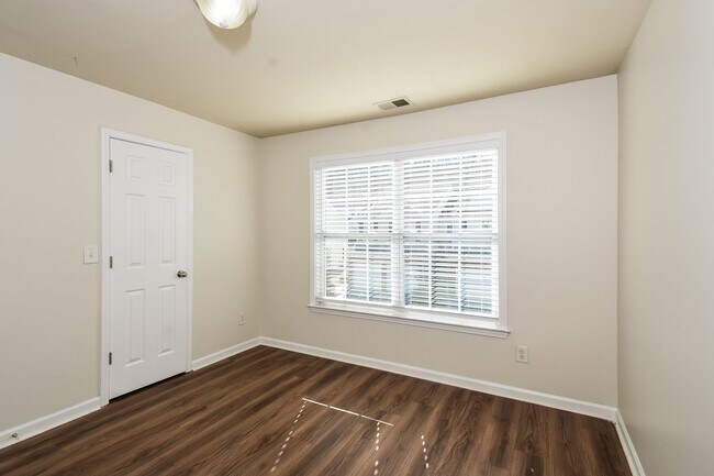 Building Photo - Beautifully Updated 3 Bedroom Home with Modern Upgrades in Marietta