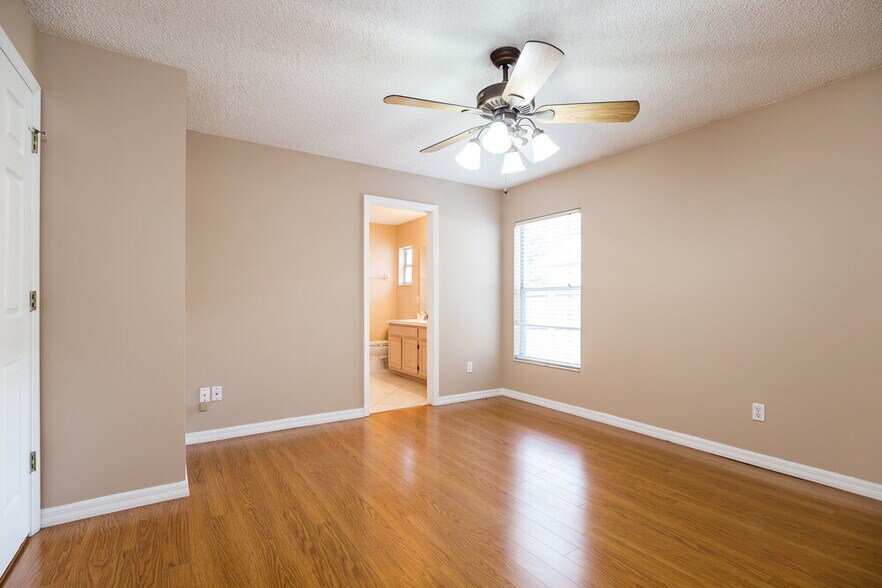 Building Photo - 1254 Countrywind Dr