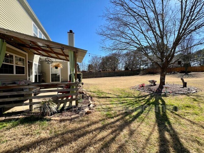 Building Photo - 3 Blanton Ln