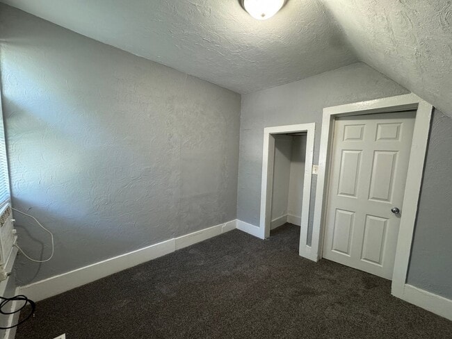 Building Photo - Coming Soon! 4 Bedroom Moline Rental, Pet ...