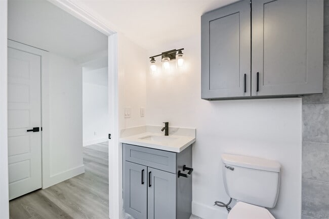 Building Photo - 4605 Norhill Blvd